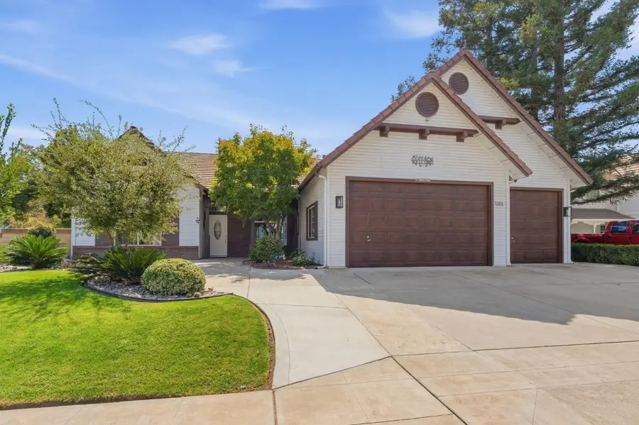 2074 Calimyrna Avenue, Clovis, CA 93611 - #3