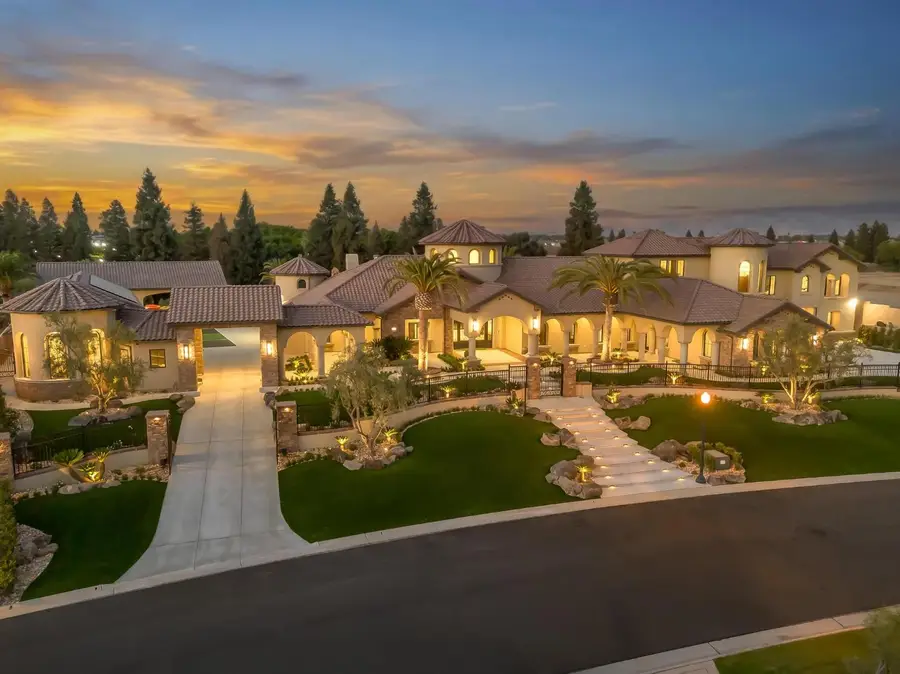 Address Withheld By Seller, Fresno, CA 93730 - #3