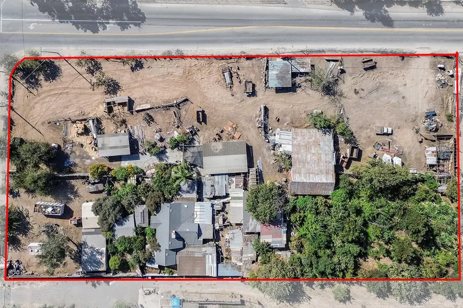 2515 N Cornelia Avenue, Fresno, CA 93722 - #2