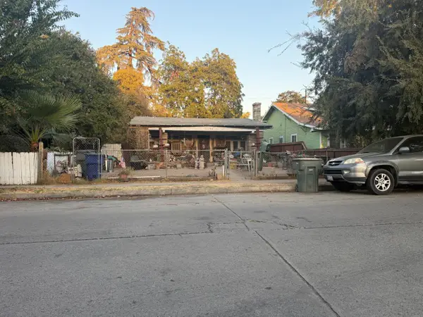1102 N Roosevelt Avenue, Fresno, CA 93728