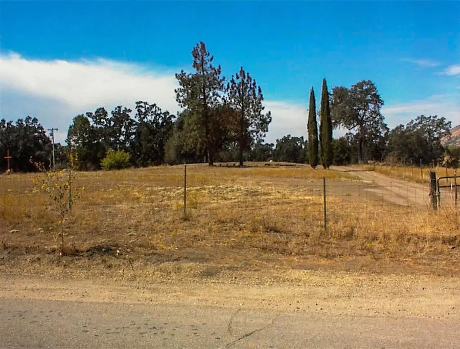 32351 Indian Guide Road, Yokuts Valley, CA 93675 - #2