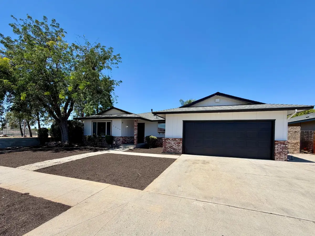 2096 E Sierra Avenue, Fresno, CA 93710 - #1
