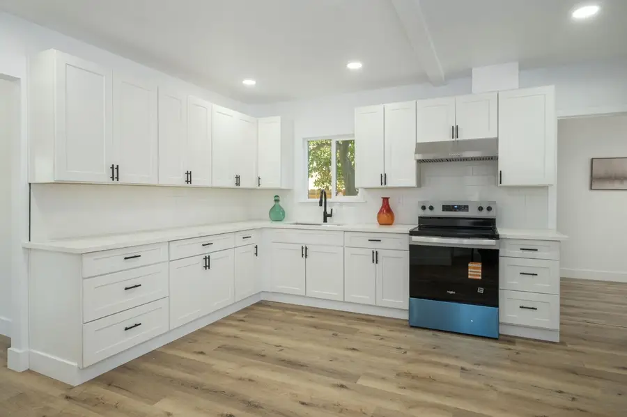 3141 E Butler Avenue, Fresno, CA 93702 - #2