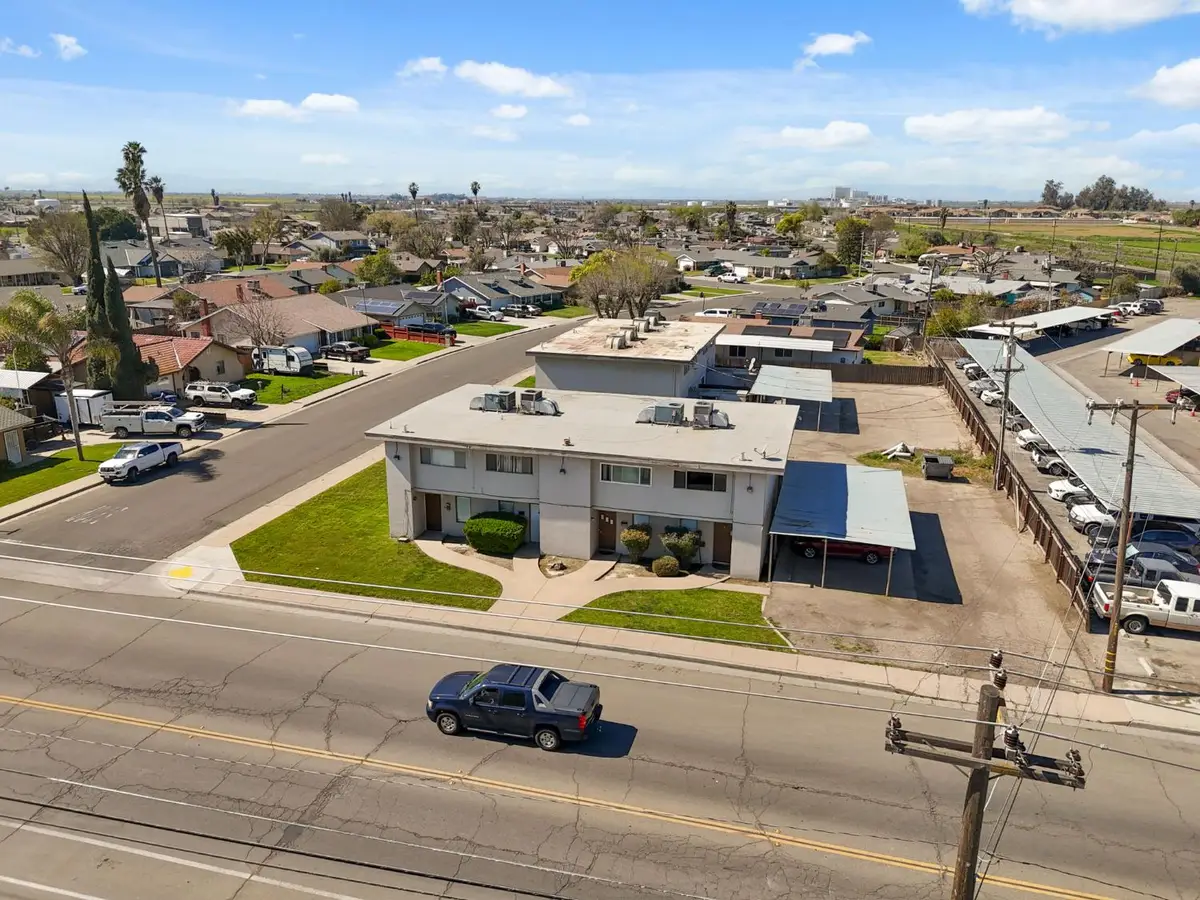 175 S 19th Avenue, Lemoore, CA 93245 - #1