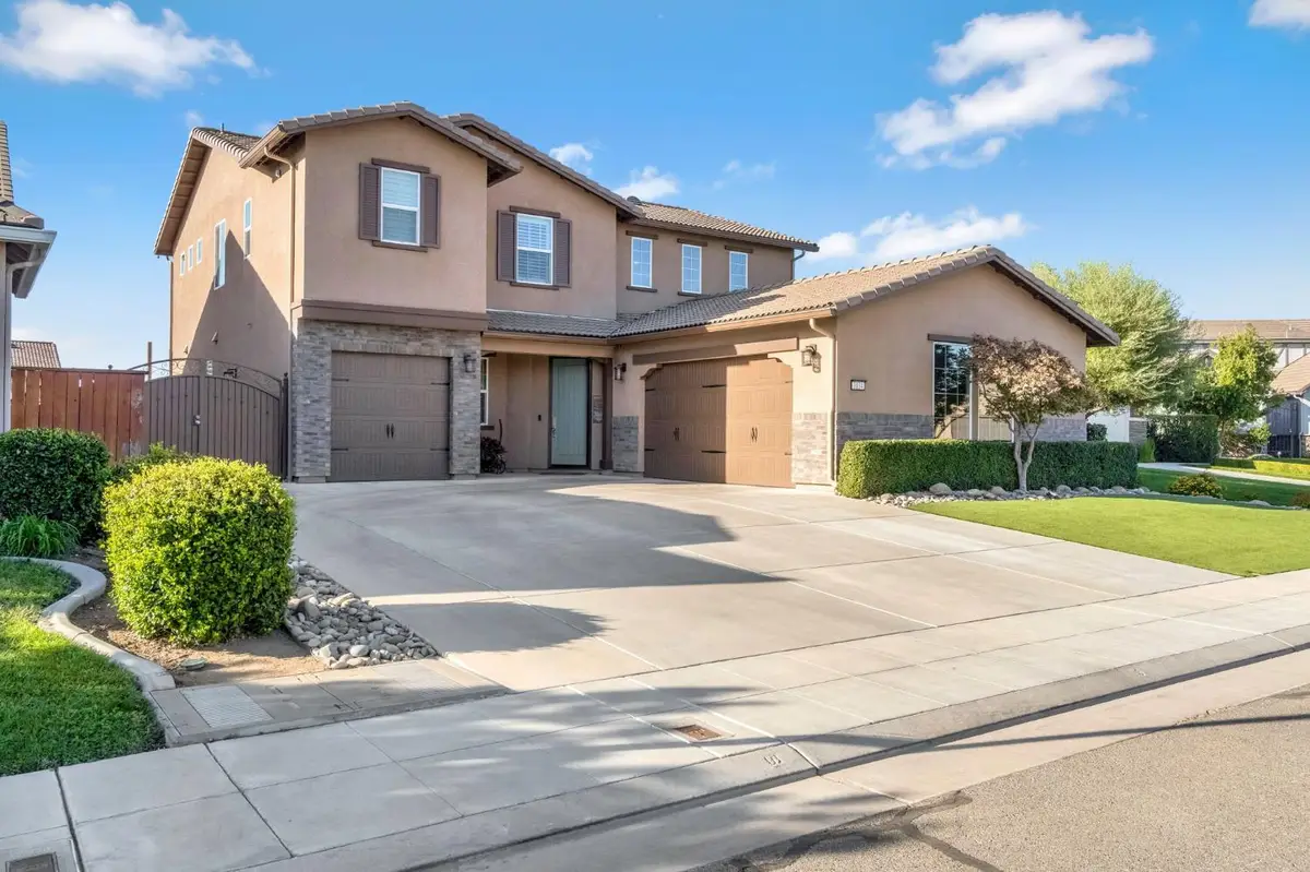 3134 Lincoln Avenue, Clovis, CA 93619 - #1