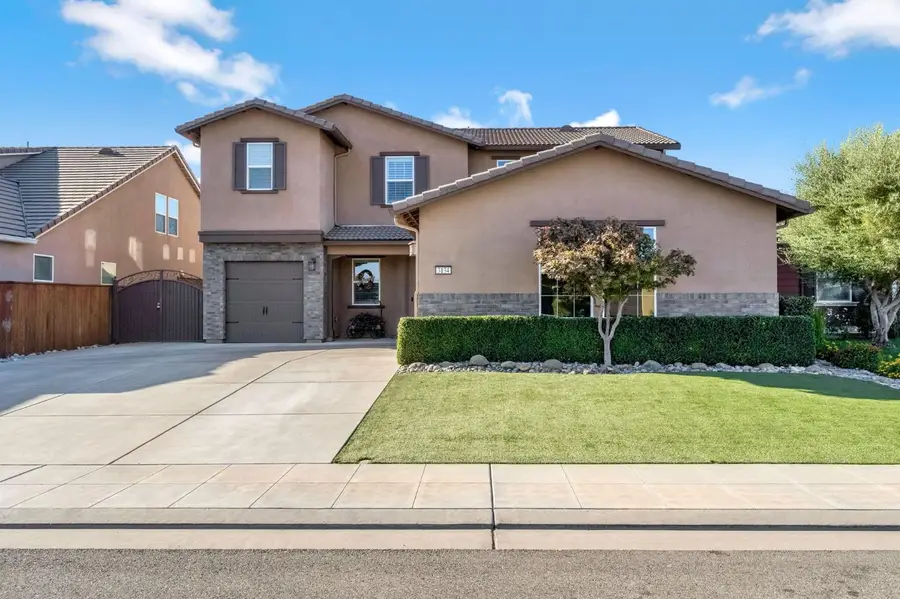 3134 Lincoln Avenue, Clovis, CA 93619 - #2