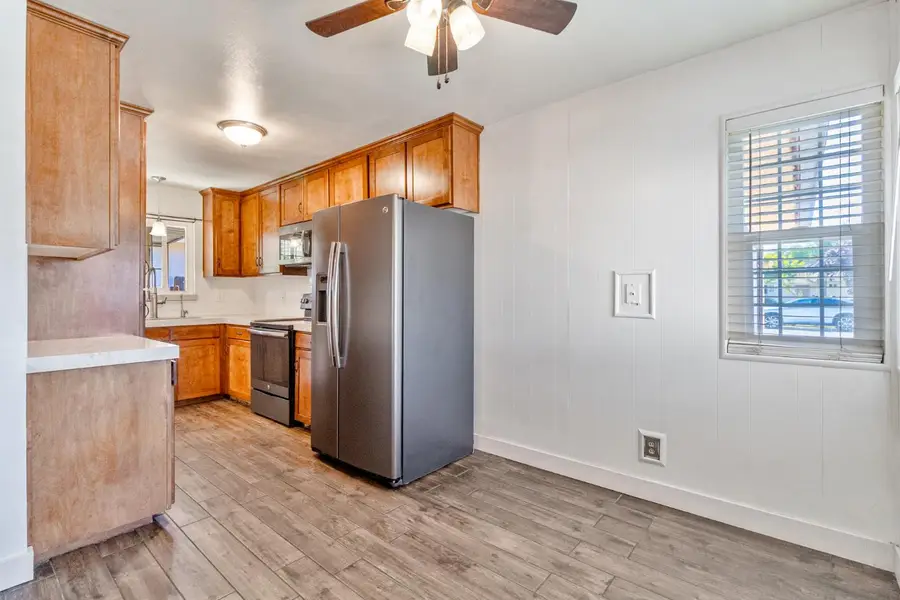 4555 E Fedora Avenue, Fresno, CA 93726 - #3