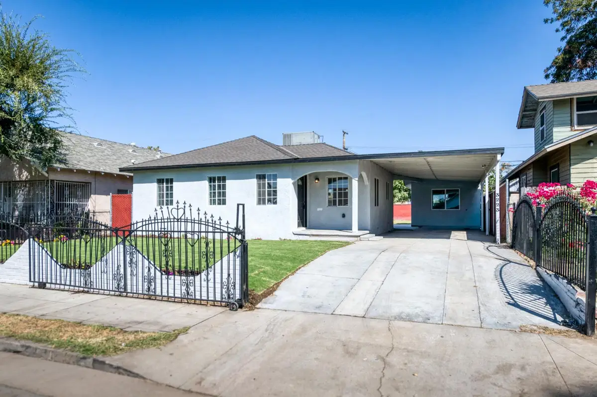 3223 E Mckenzie Avenue, Fresno, CA 93702 - #1