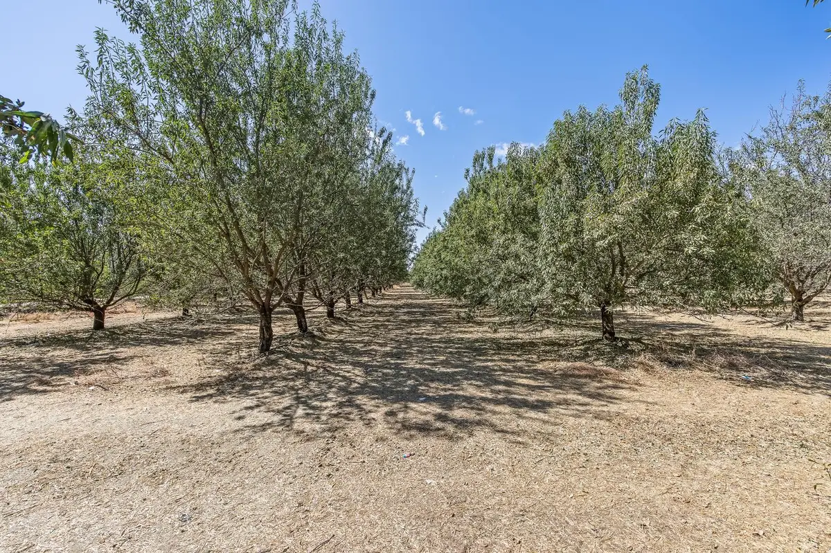 1 Road 136, Delano, CA 93215 - #1