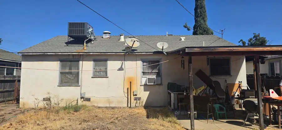 1312 E Michigan Avenue, Fresno, CA 93704 - #3