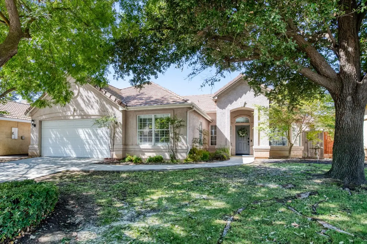 7717 N Ivanhoe Avenue, Fresno, CA 93722 - #1