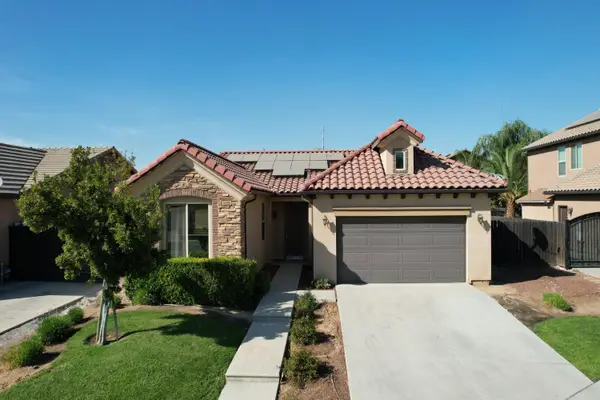 5895 E Burns Avenue, Fresno, CA 93727