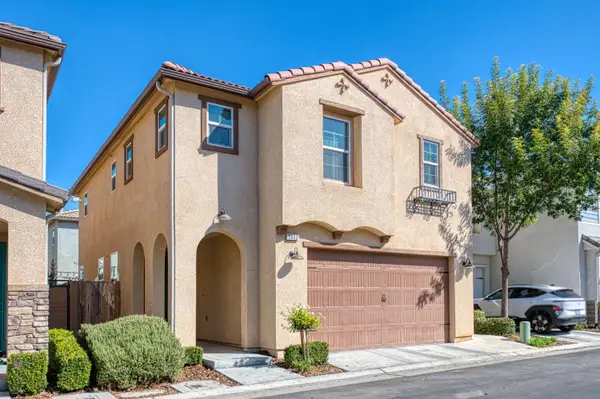3683 Friendship Lane, Clovis, CA 93619