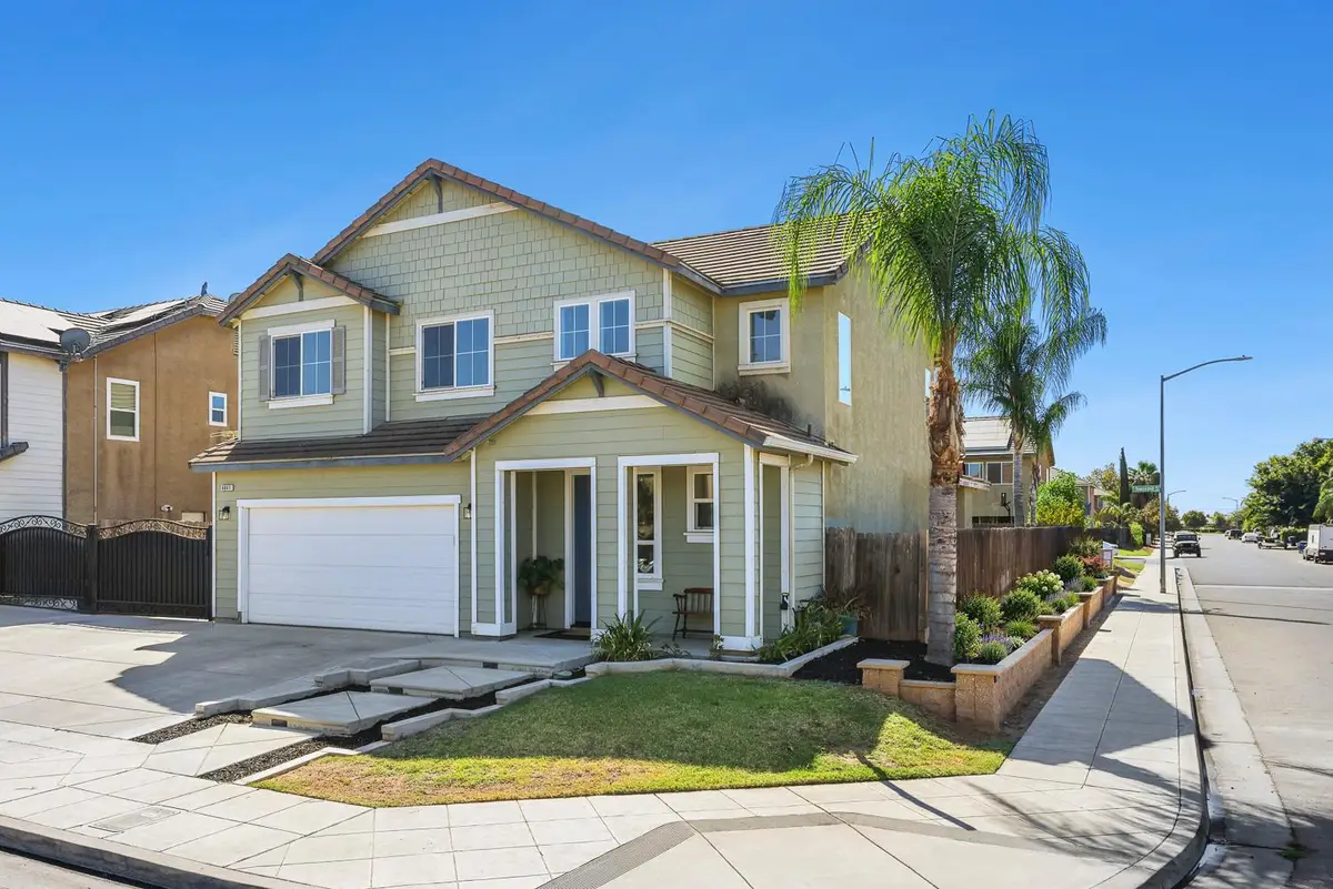 6847 E Townsend Avenue, Fresno, CA 93727 - #1
