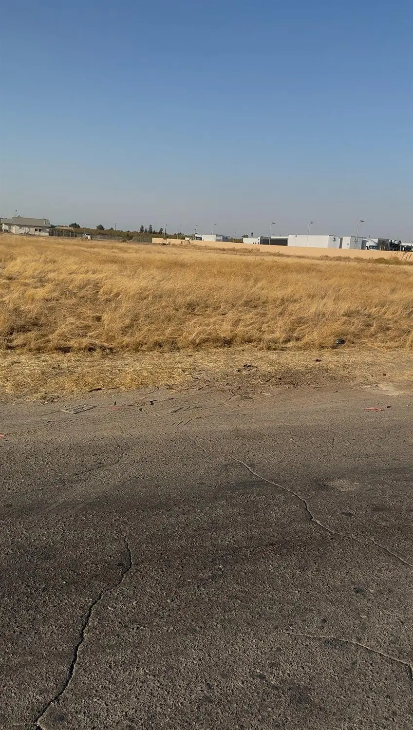 0 Annadale, Fresno, CA 93726 - #2