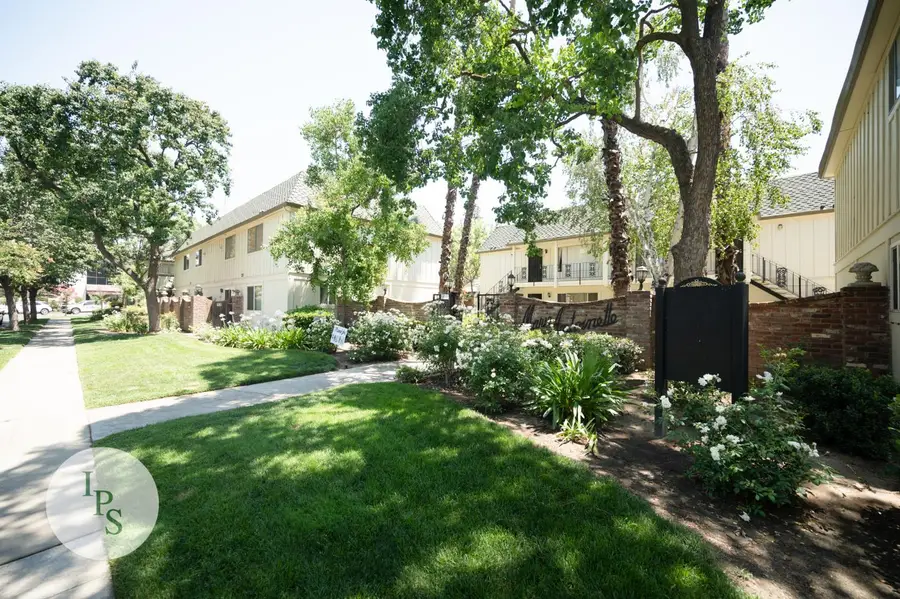 5090 N Roosevelt Avenue #31, Fresno, CA 93704 - #2