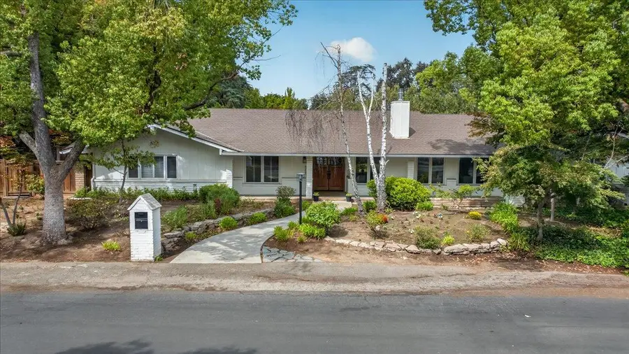 505 E Swift Avenue, Fresno, CA 93704 - #2