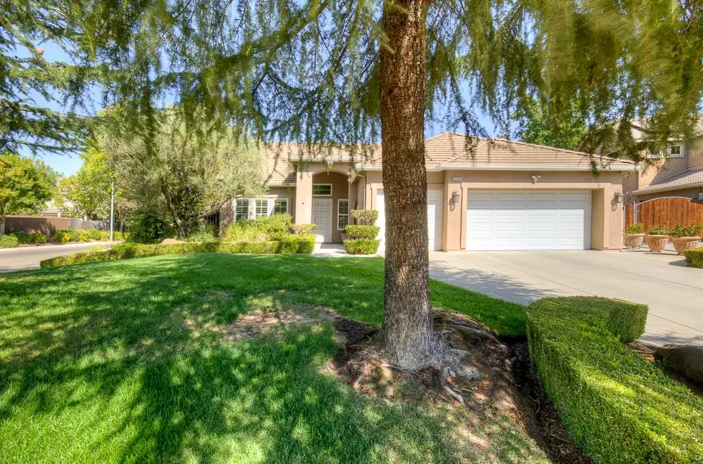 2168 E Pinehurst Avenue, Fresno, CA 93730 - #1