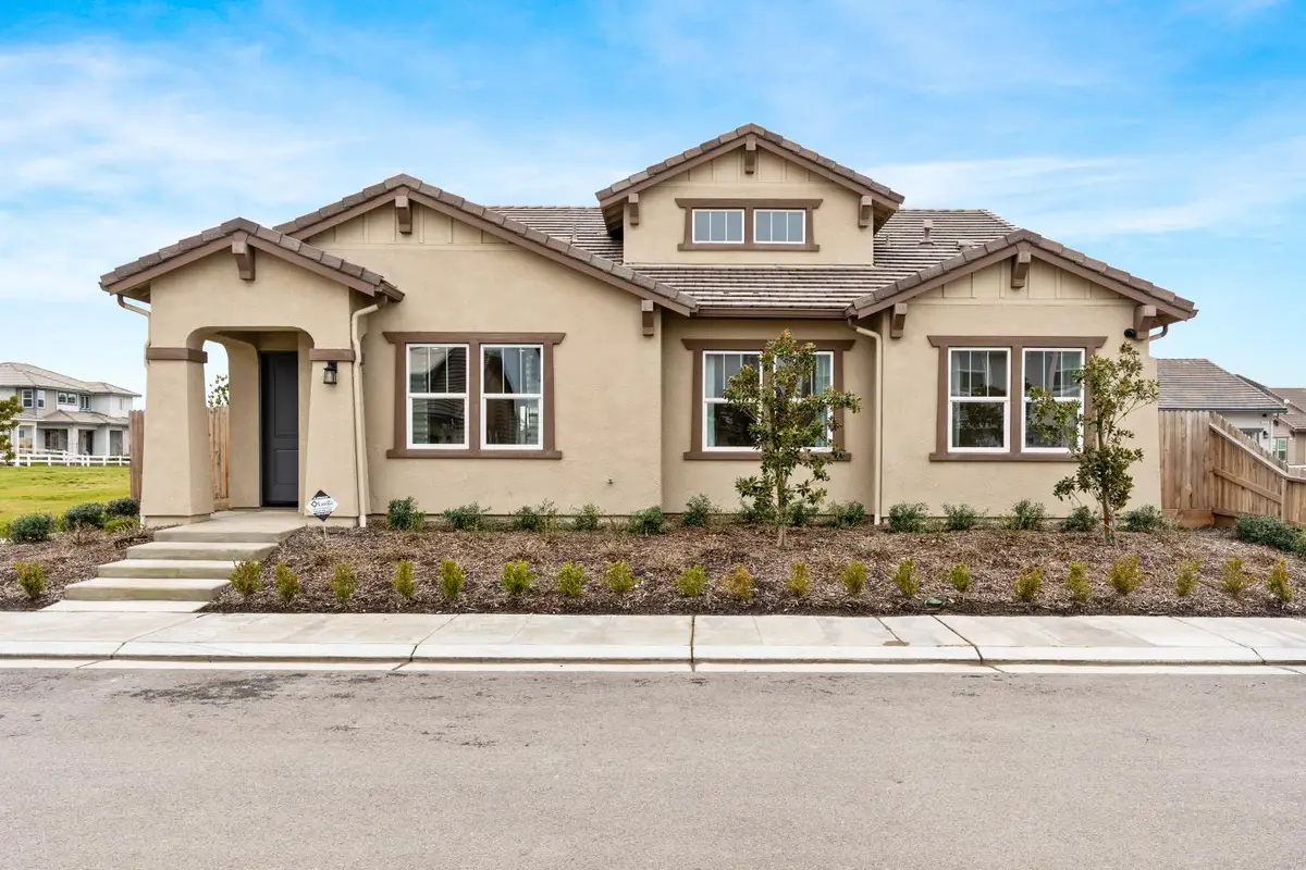 972 Dana Road W, Madera, CA 93636 - #1