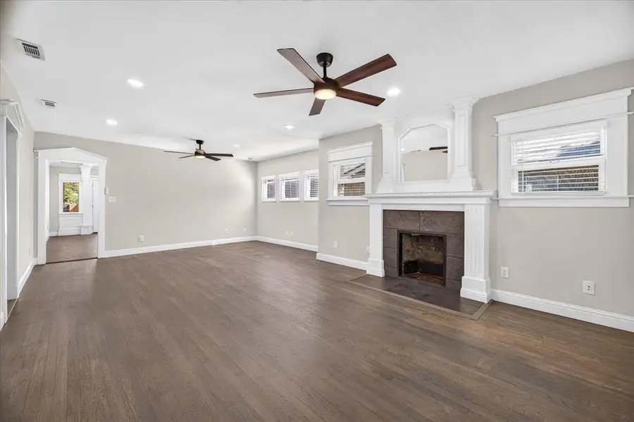 926 N Thorne, Fresno, CA 93728 - #3