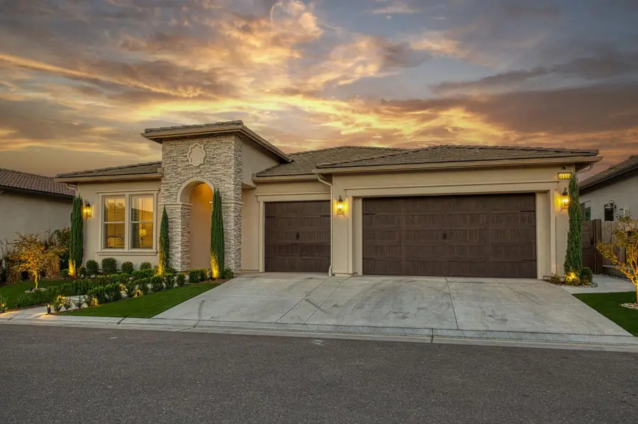 11114 N Via Rimini Drive, Fresno, CA 93730 - #2