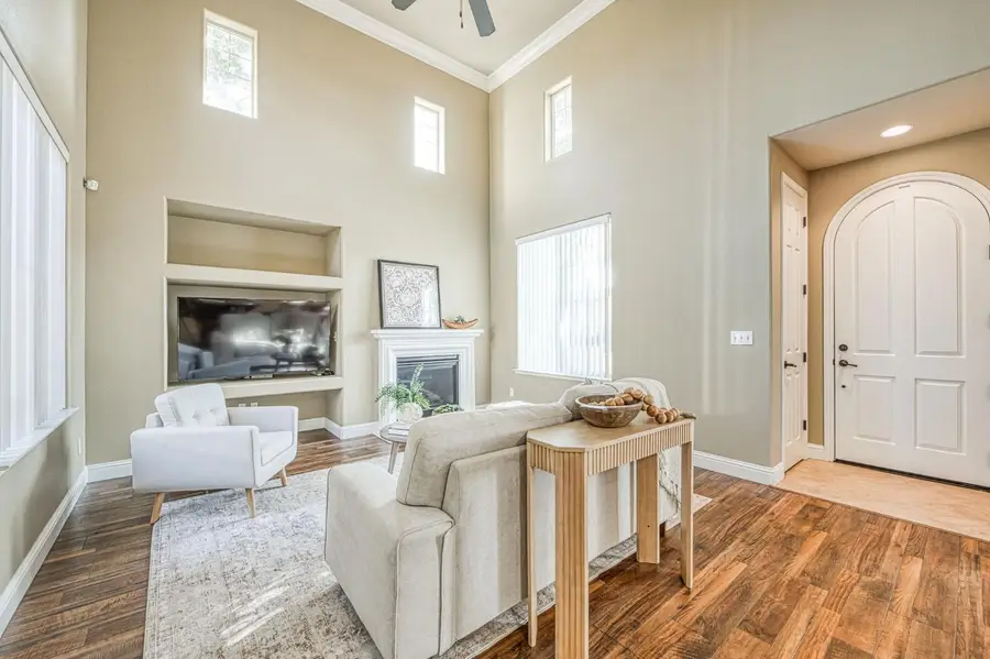 3859 Richmond Avenue, Clovis, CA 93619 - #2
