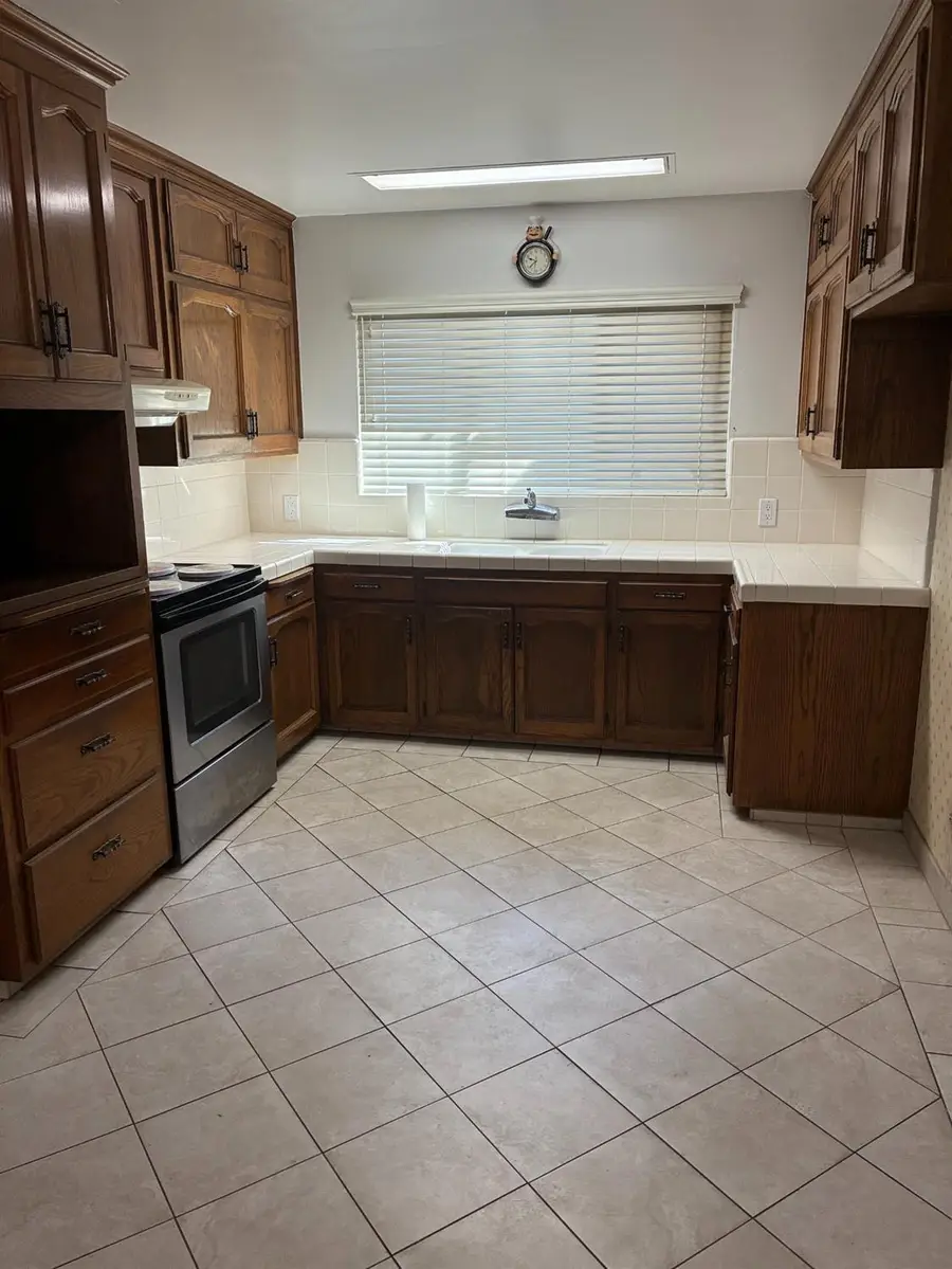 3845 E Andrews, Fresno, CA 93726 - #2