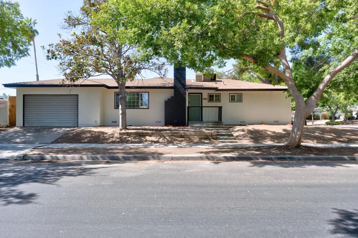 3655 N Lafayette, Fresno, CA 93705 - #1
