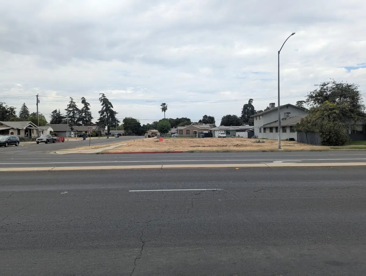 307 Fresno Street, Fresno, CA 93706 - #1