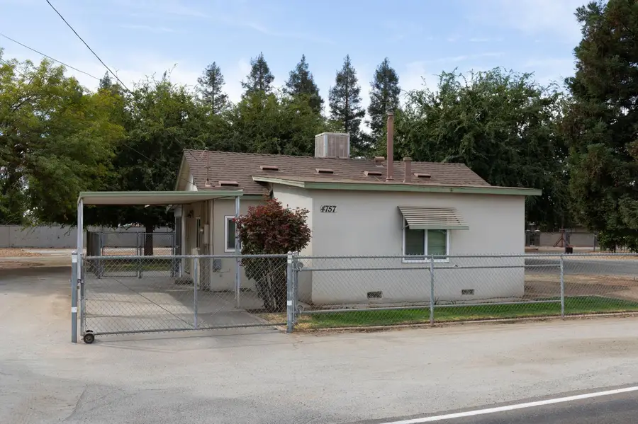 4757 W Dakota Avenue, Fresno, CA 93722 - #2