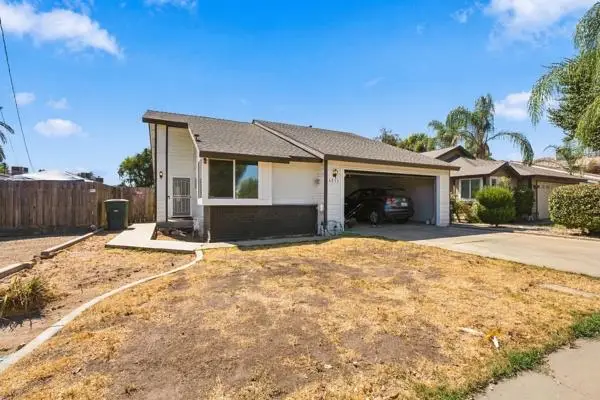 4331 Myrtle Avenue W, Visalia, CA 93277 - #2