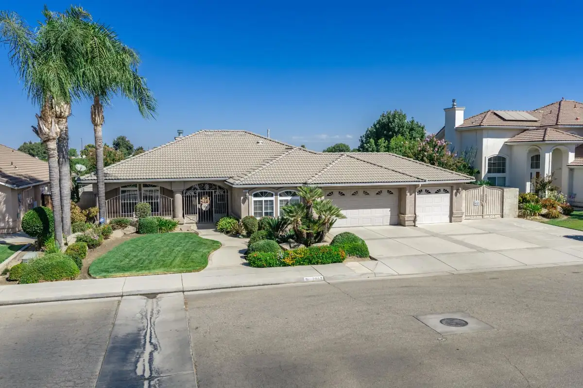 2963 Glade Avenue, Madera, CA 93637 - #1