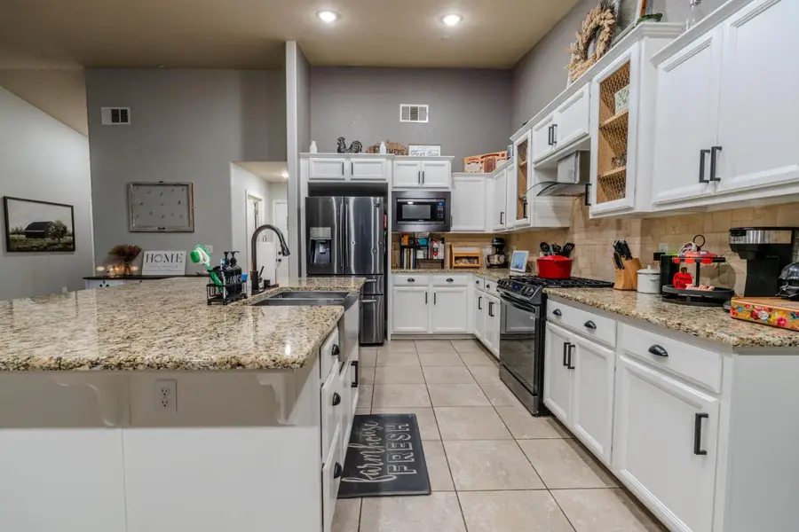2532 San Marino Avenue, Clovis, CA 93619 - #3