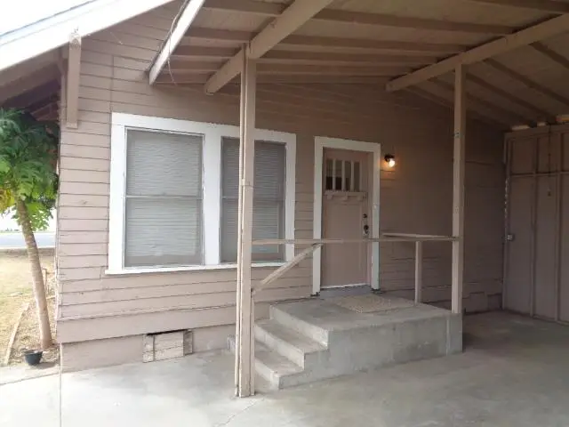 520 E Myra Avenue, Reedley, CA 93654 - #2