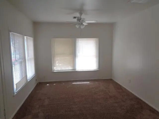 520 E Myra Avenue, Reedley, CA 93654 - #3