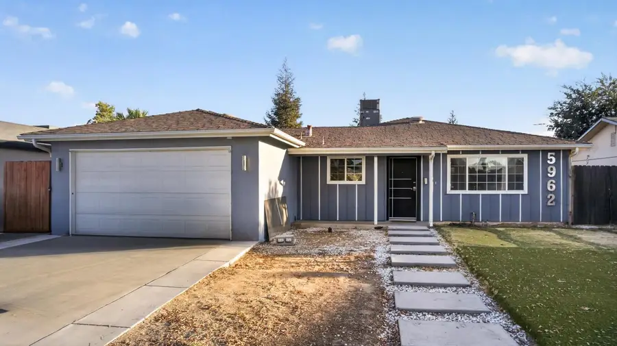5962 E Pontiac Way, Fresno, CA 93727 - #2