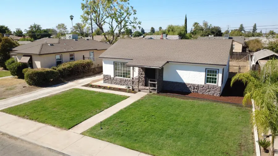 2033 Mayfair Drive E, Fresno, CA 93703 - #3