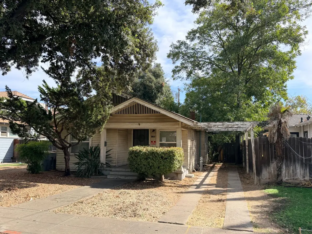 1304 N Echo Avenue, Fresno, CA 93728 - #1