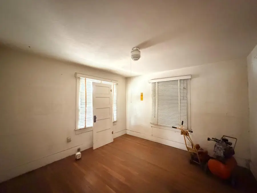 1304 N Echo Avenue, Fresno, CA 93728 - #3