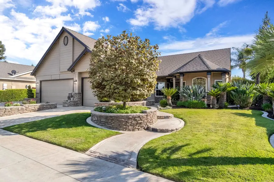 558 W Serena Avenue, Clovis, CA 93619 - #3