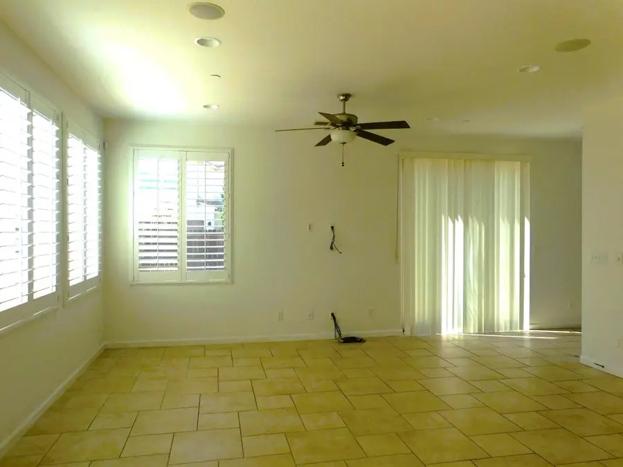 2023 E Makenna Drive, Fresno, CA 93730 - #2