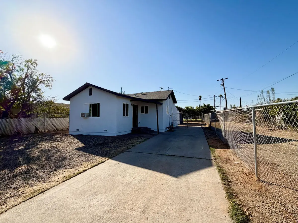 159 W Fir Avenue, Pinedale, CA 93650 - #1