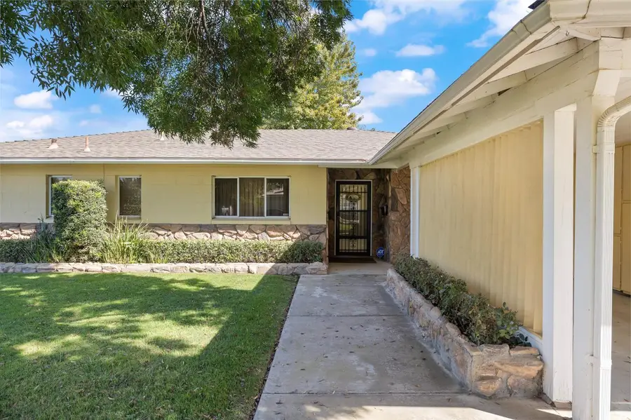 513 Willis Avenue, Madera, CA 93637 - #3