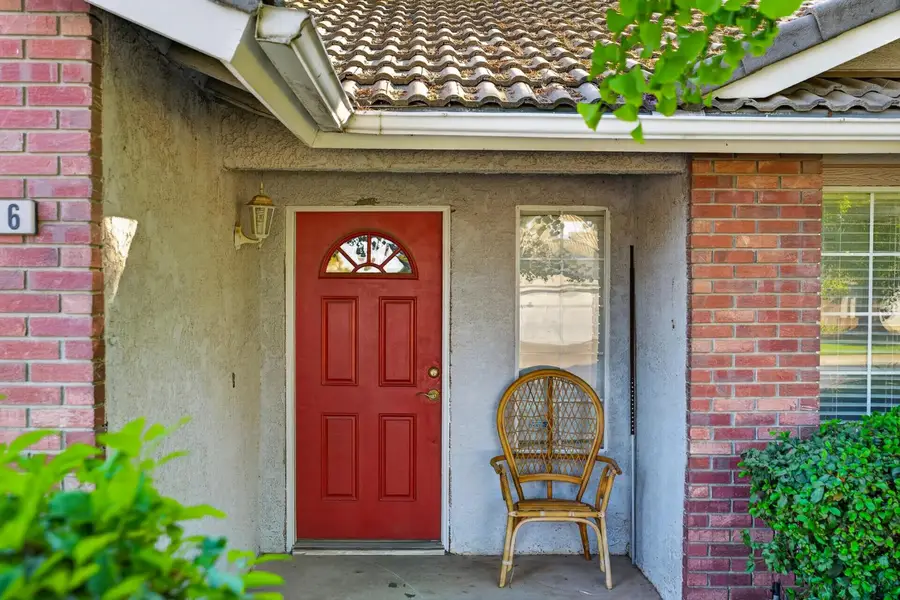 2036 Paul Avenue, Clovis, CA 93611 - #2