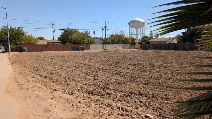 825 Torres Way, Madera, CA 93638 - #2