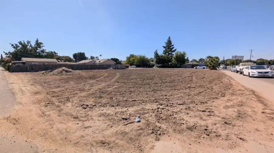 825 Torres Way, Madera, CA 93638 - #3