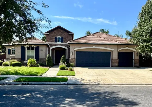 708 W Enterprise Avenue, Clovis, CA 93619