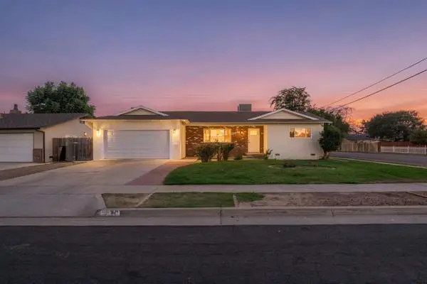405 E Magnolia Avenue, Hanford, CA 93230