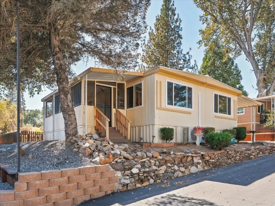 39678 Road 425b #38, Oakhurst, CA 93644 - #2