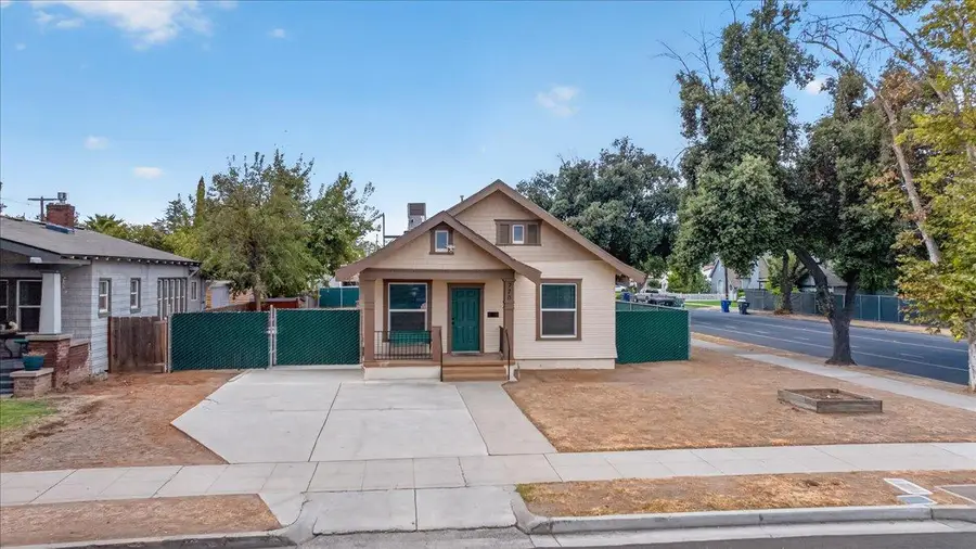 720 E Dudley Avenue, Fresno, CA 93728 - #2